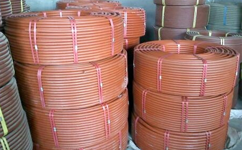 提升工程安全：聚乙烯(RPE)阻燃丁青穿线管在现代建筑中的应用